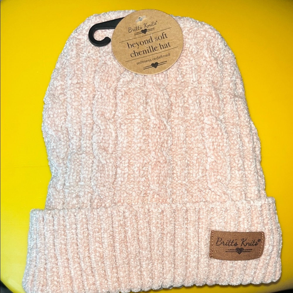 Butte Knits Women's Soft Chenille Hat - Creamy pink